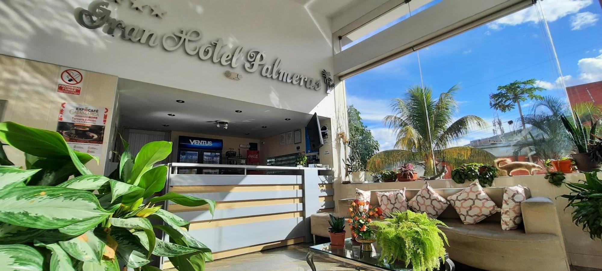 Gran Hotel Palmeras Хаэн Экстерьер фото